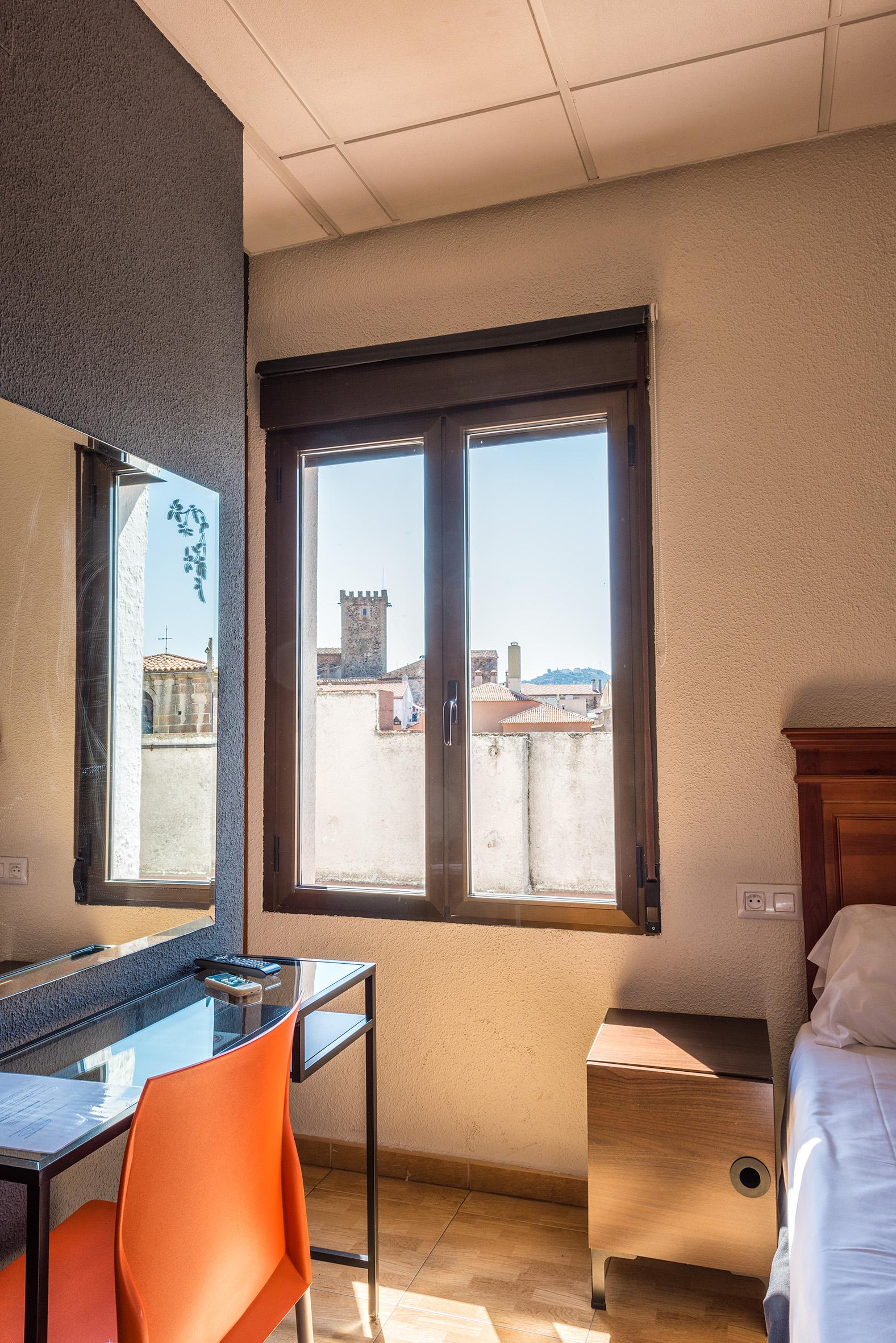 Kubik Hotel Caceres Exterior photo