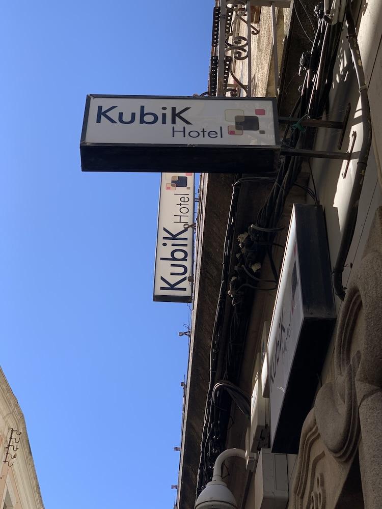 Kubik Hotel Caceres Exterior photo