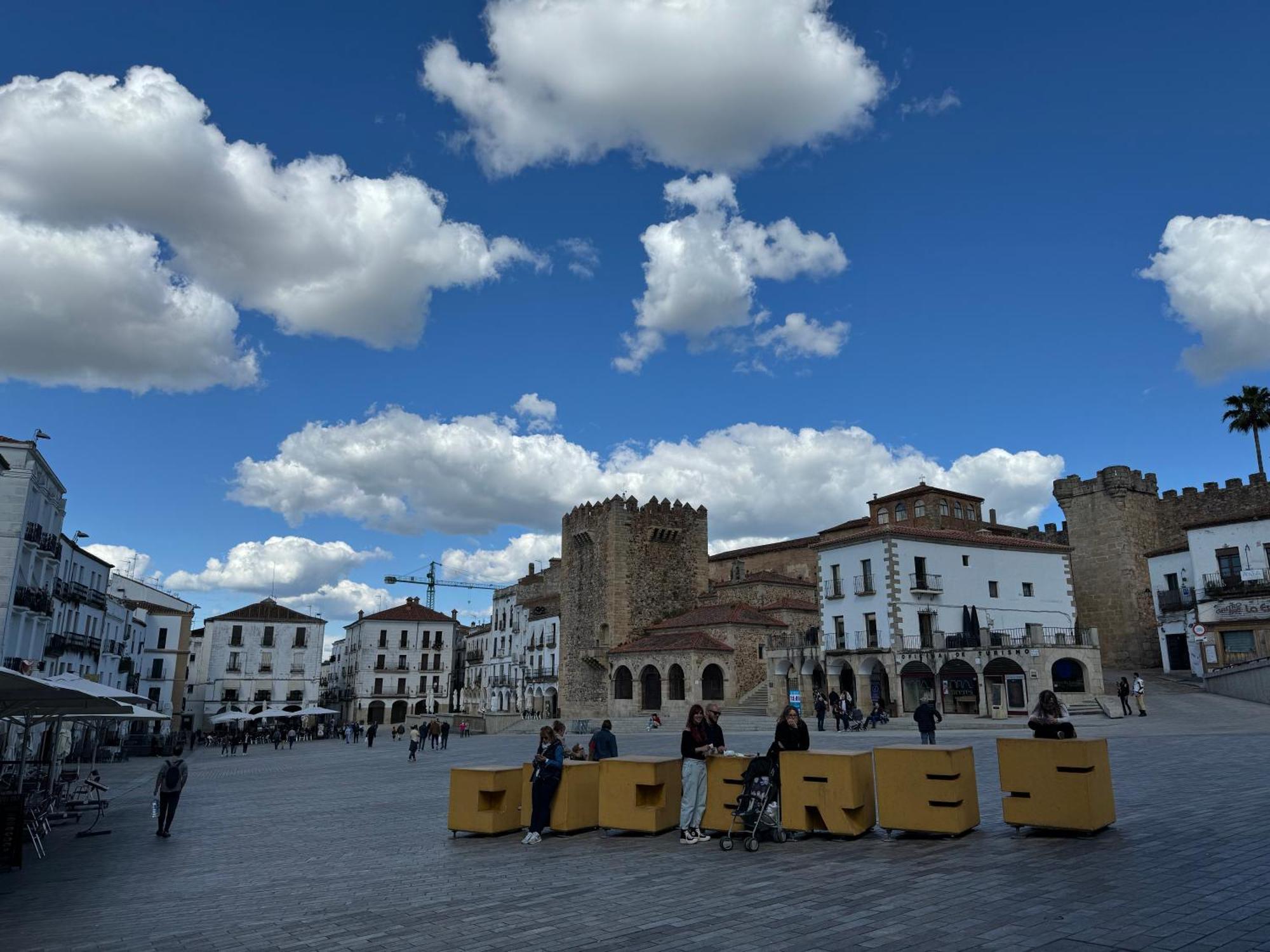 Kubik Hotel Caceres Exterior photo
